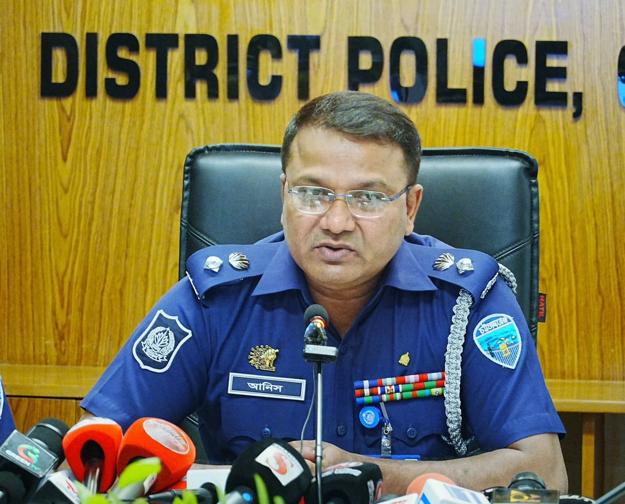 হাইওয়ে পুলিশ, কুমিল্লার পেট্রোল টিমের উপর হামলা ও পুলিশের পিকআপ গাড়ি ভাংচুরের ঘটনায় ১৯ জন গ্রেফতার