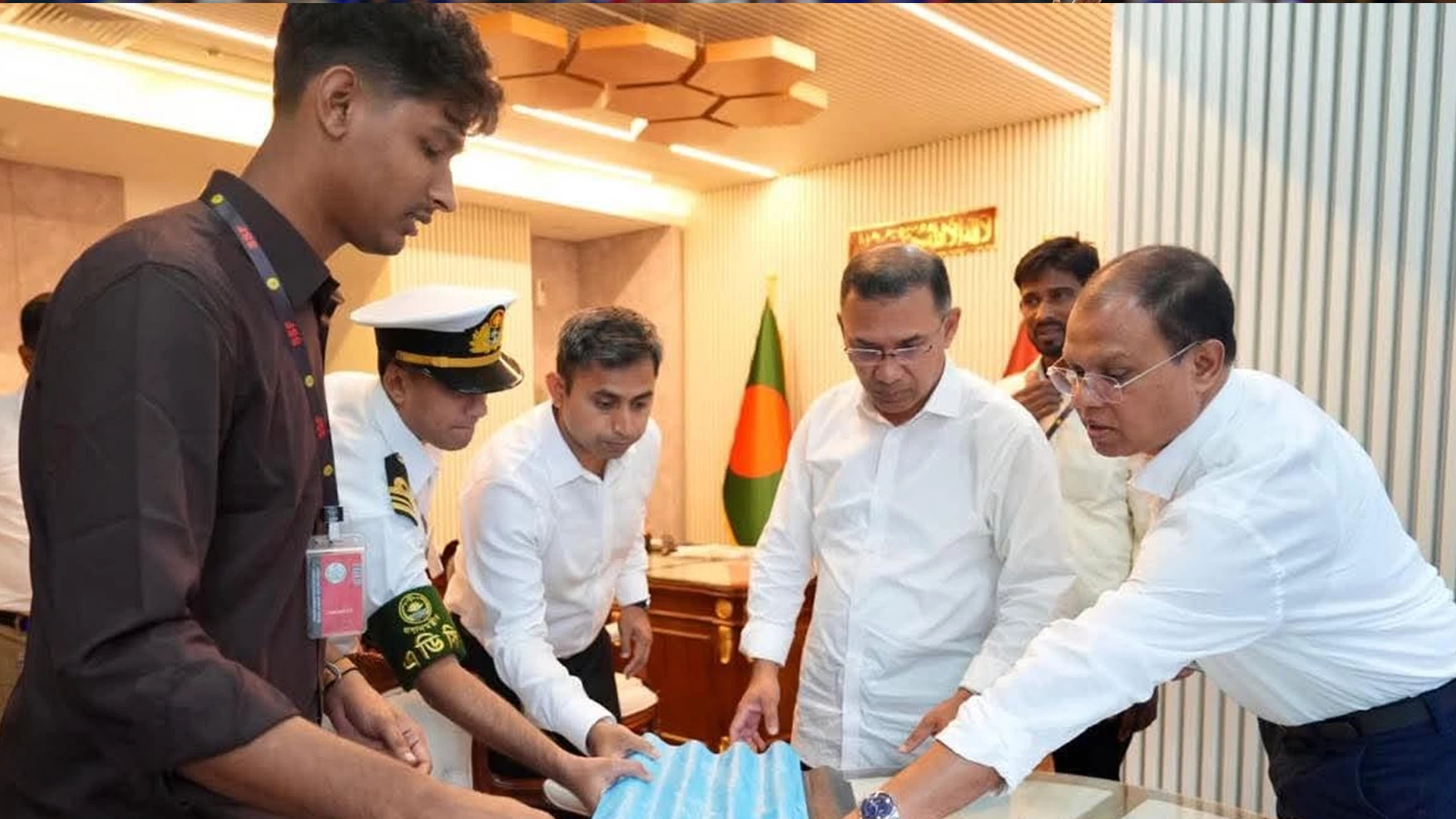 পচা সবজি ও কলাগাছের তন্তু থেকে পরিবেশবান্ধব পণ্য উদ্ভাবনে প্রধানমন্ত্রীর প্রশংসা