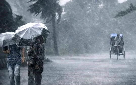 সন্ধ্যার মধ্যেই ৯ জেলায় ৬০ কিমির ঝড়ের শঙ্কা