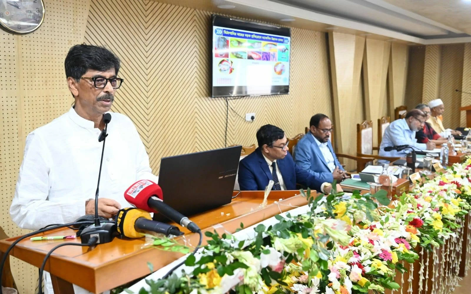 দেশকে এগিয়ে নিতে বিজ্ঞানীদের সত্যিকার অর্থে মৌলিক গবেষণায় আত্মনিয়োগ করতে হবে - কৃষিমন্ত্রী