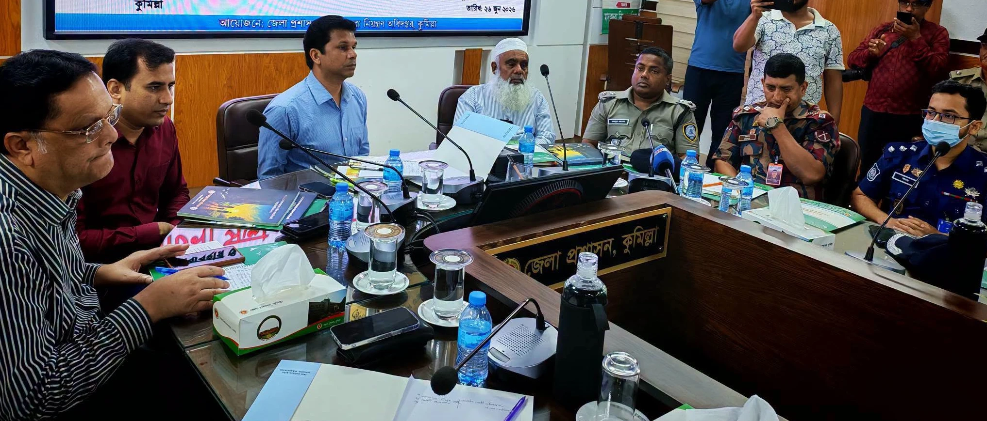 জঙ্গল সলিমপুর নিয়ন্ত্রণ করতে পারছেন, গোলাবাড়ি কেন পারছেন না?