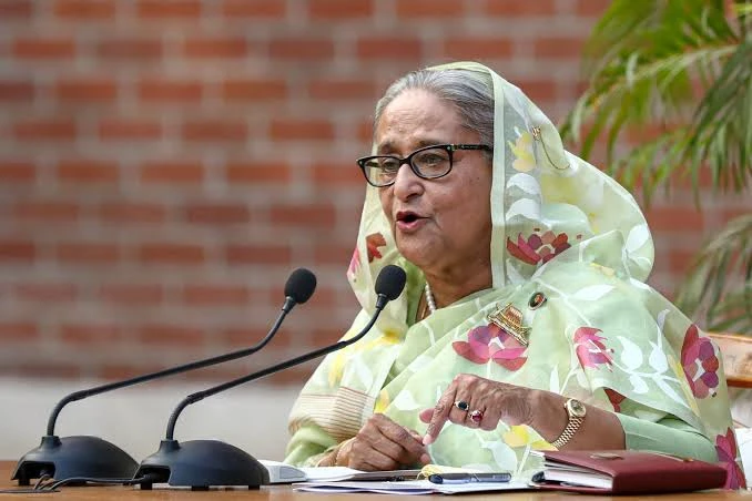 ডিসেম্বরে দেশে ফিরছেন শেখ হাসিনা, শীর্ষ নেতাদের নিয়ে করবেন আত্মসমর্পণ