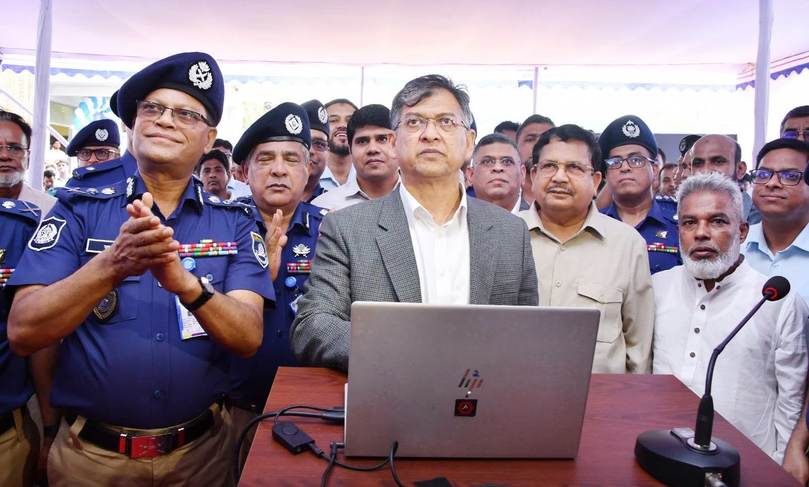 হাইওয়ে পুলিশ ঢাকা-চট্টগ্রাম মহাসড়কে চালু করলো সর্বাধুনিক প্রযুক্তির এআই নির্ভর 'অটো ফাইন সিস্টেম'